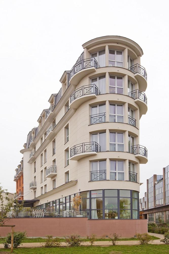 Residhome Neuilly Bords De Marne Luaran gambar