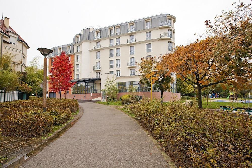 Residhome Neuilly Bords De Marne Luaran gambar