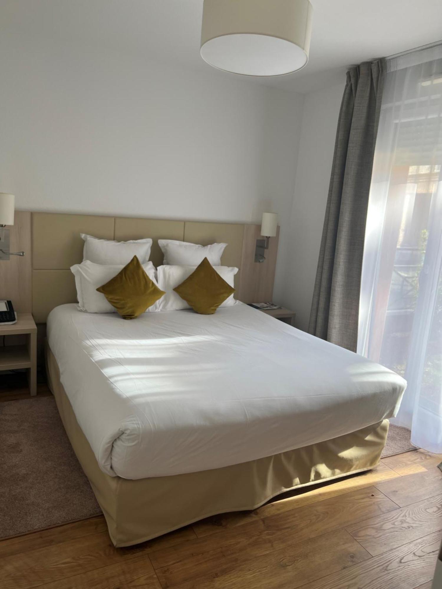 Residhome Neuilly Bords De Marne Luaran gambar